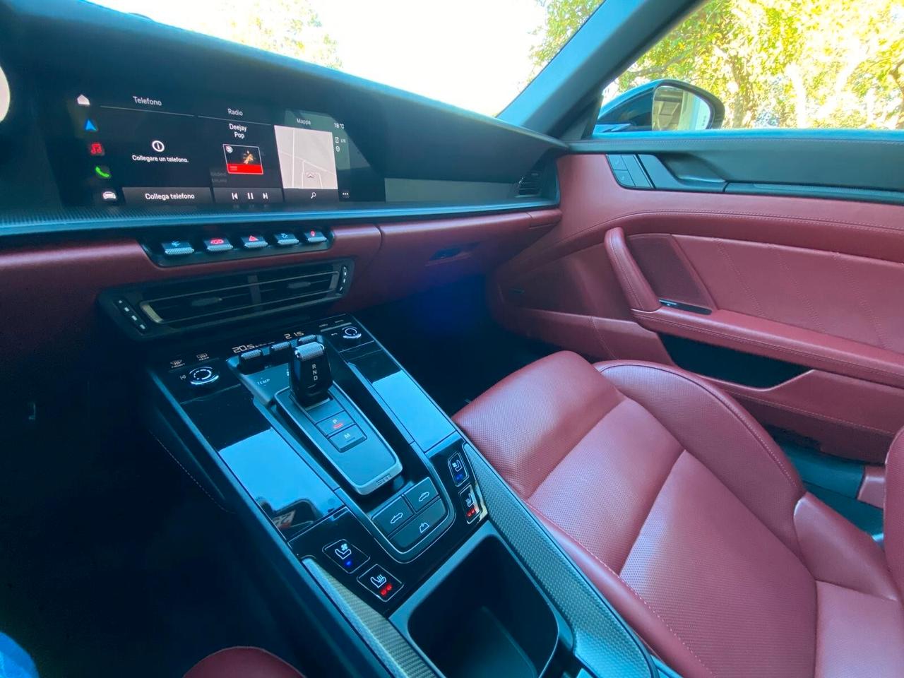 Porsche 911 Carrera 4 GTS Cabriolet