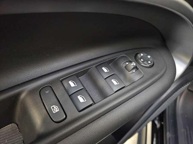 Jeep Avenger Avenger 1.2 turbo Summit fwd 100cv