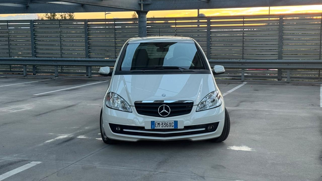 Mercedes-benz A 160 CDI BlueEFFICIENCY Executive