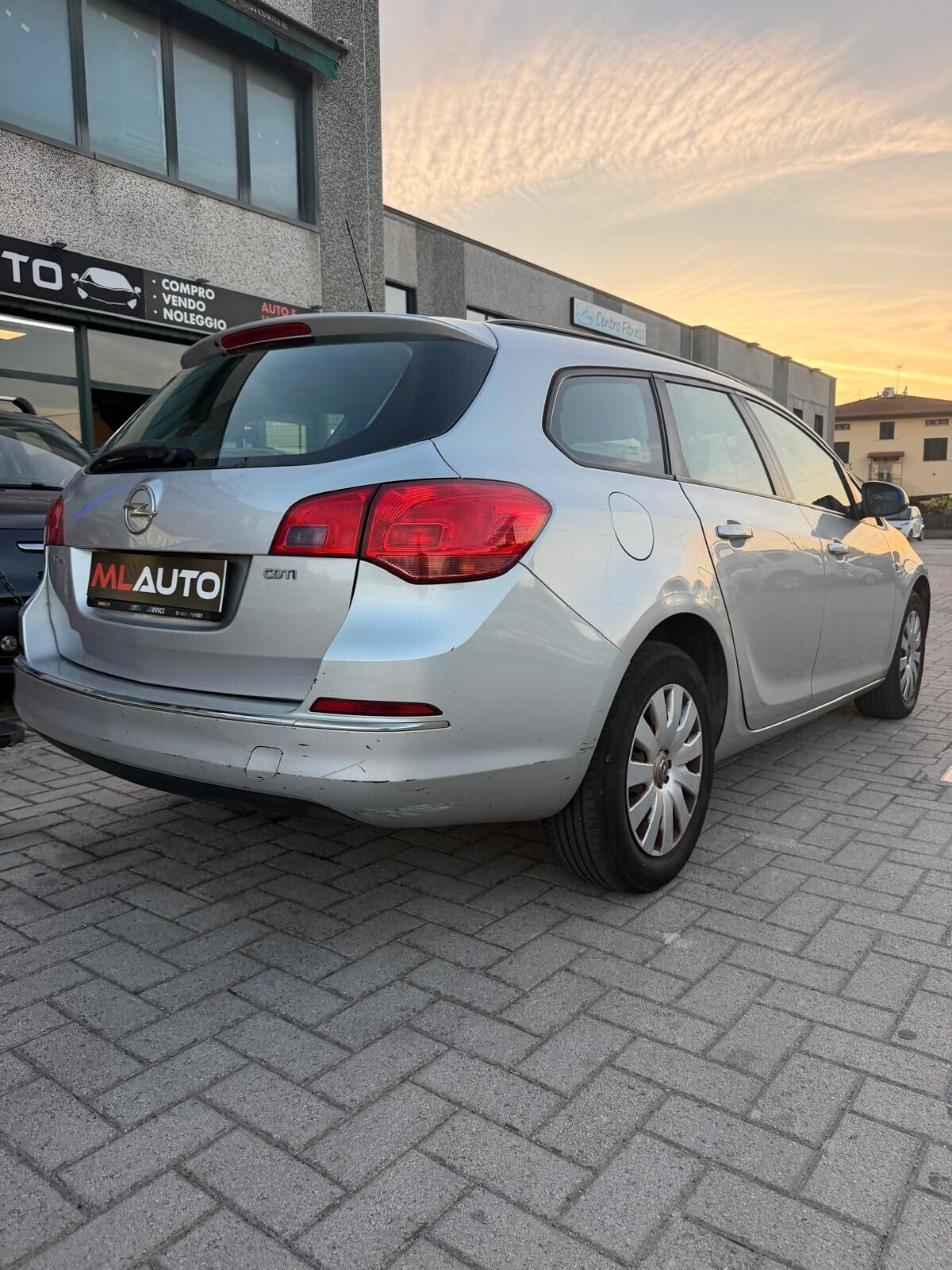 Opel Astra 1.7 CDTI 110CV Sports Tourer Cosmo OK NEOPATENTATO