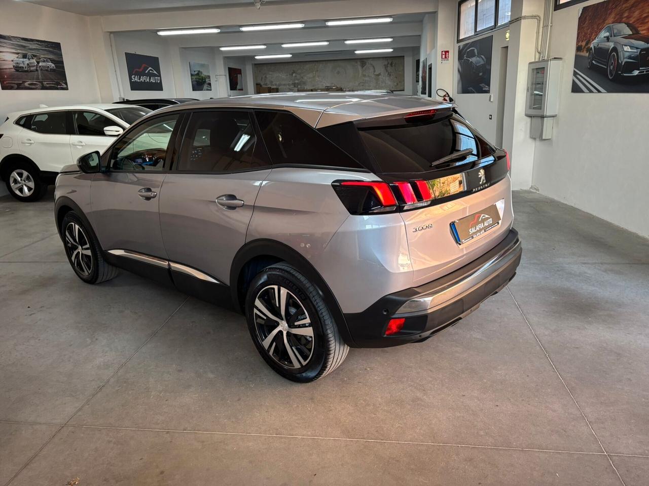Peugeot 3008 BlueHDi 130 EAT8 Allure