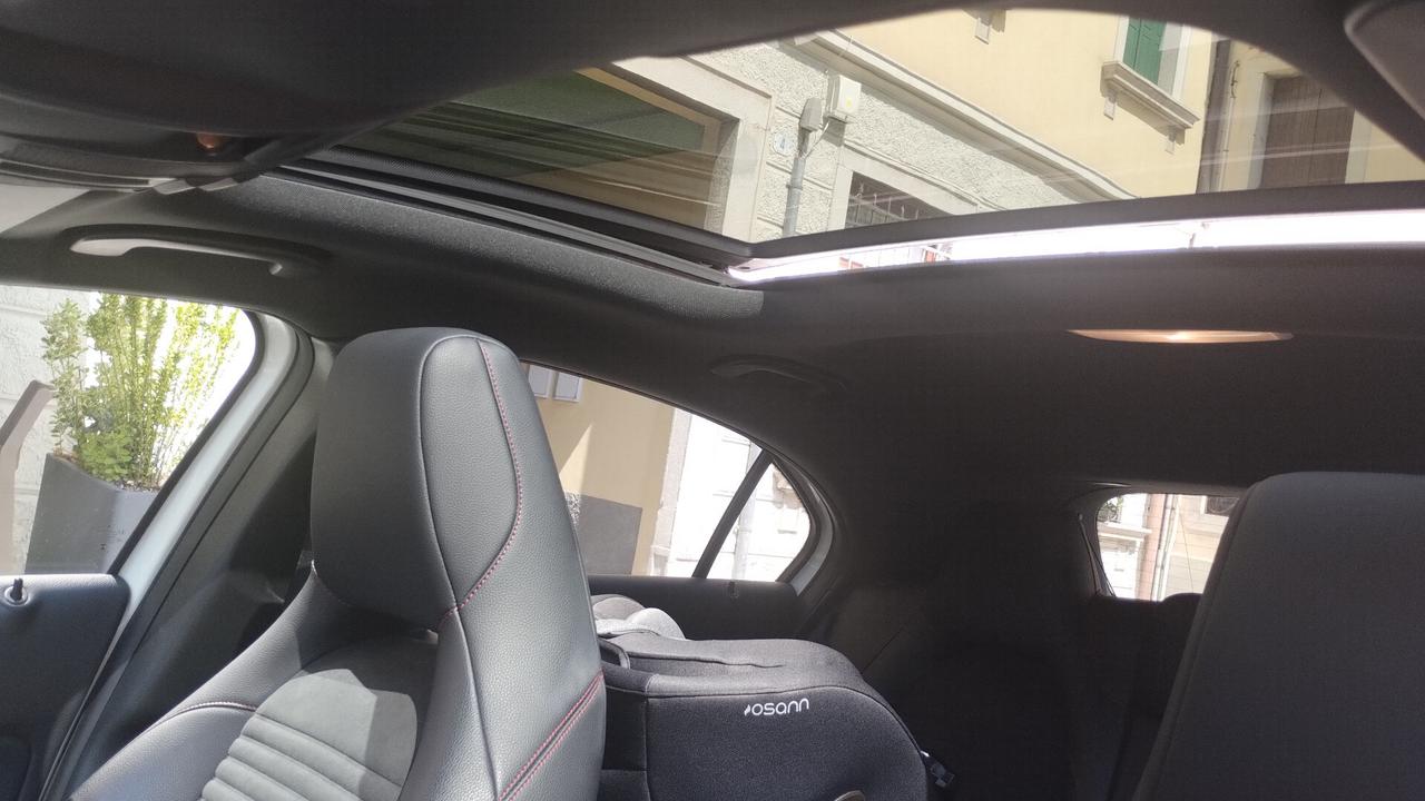 Mercedes-benz A 180 d Premium