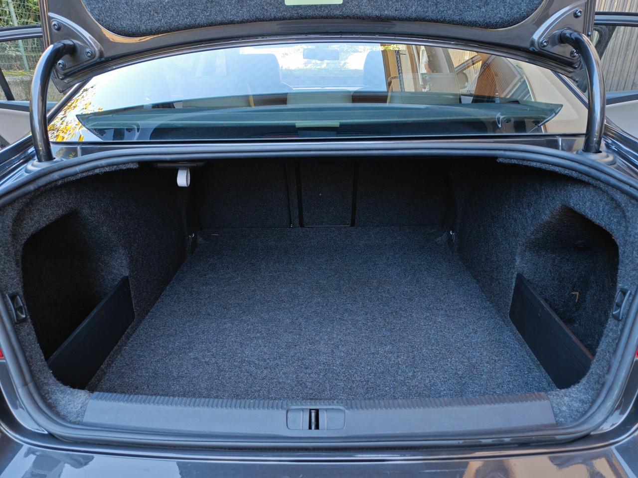 Volkswagen Passat 2.0 BENZINA 150cv / SERVICE / Unipro