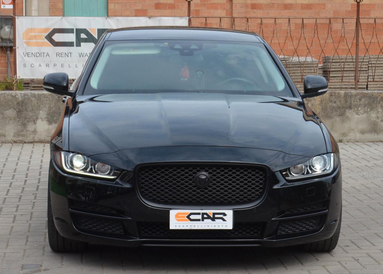Jaguar XE 2.0 D 180 CV AWD aut. Pure