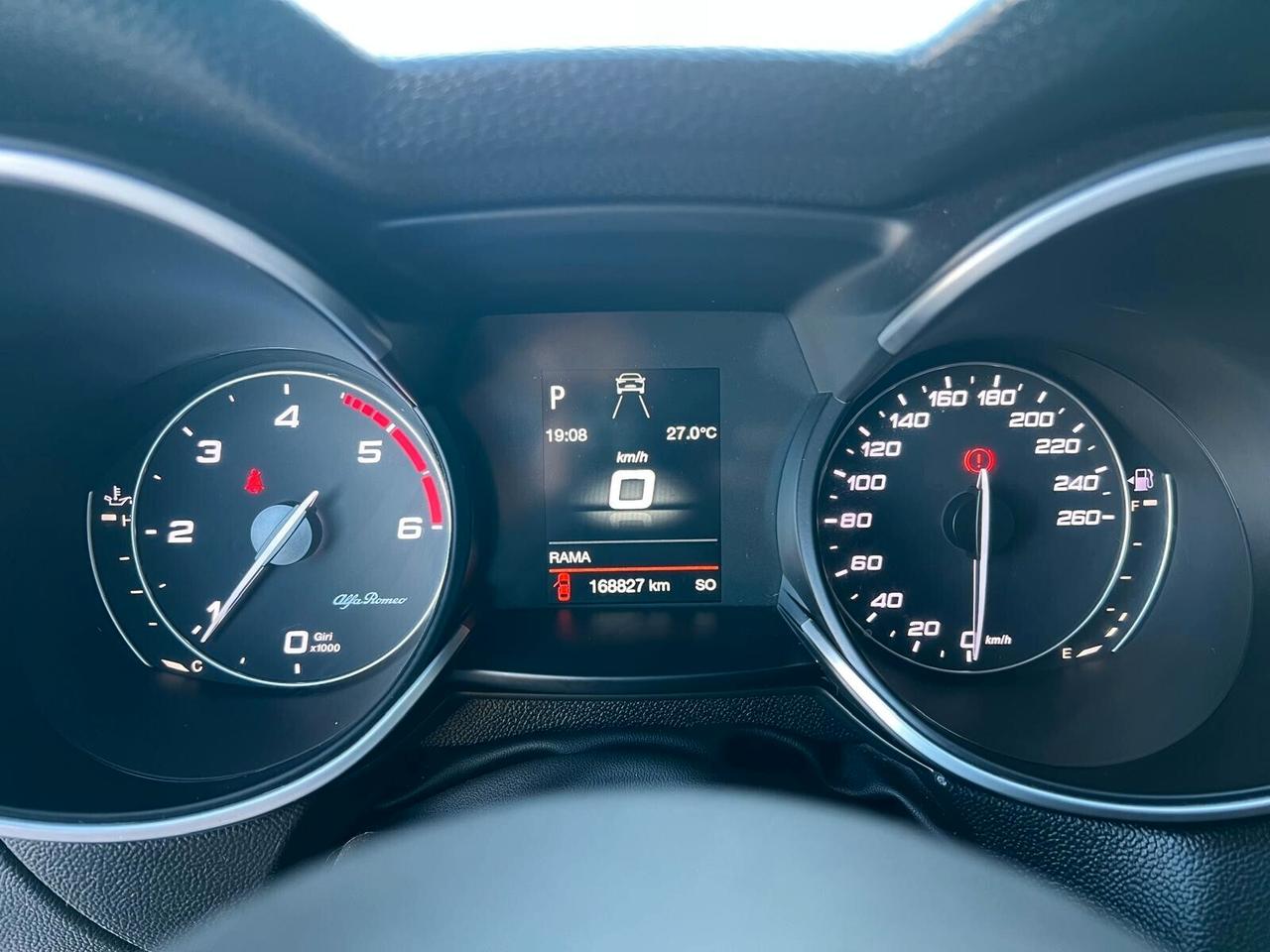 Alfa Romeo Stelvio 2.2 Turbodiesel 190 CV AT8 Q4
