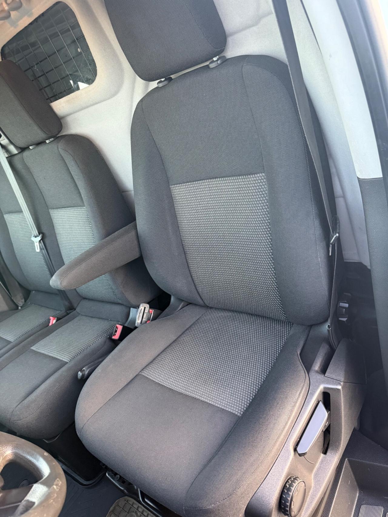 Ford Transit Custom 250 2.2 TDCi PC Furgone Entry