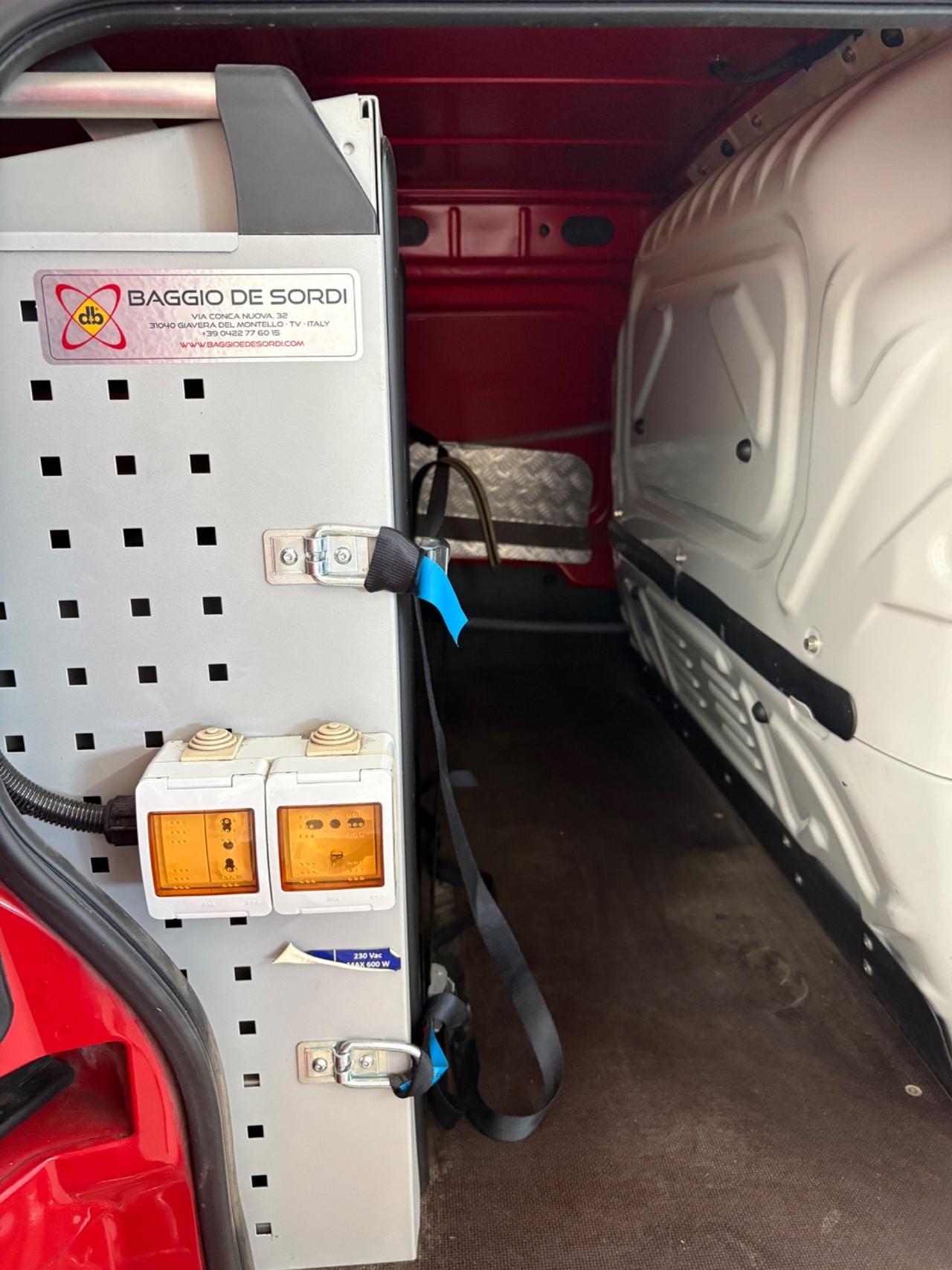 Fiat Fiorino 1.3 MJT 95CV Furgone Adventure E5+