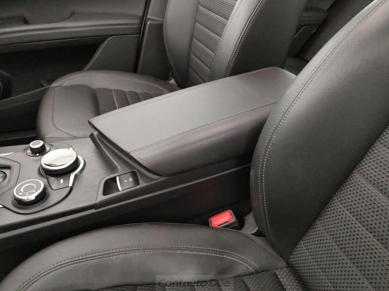 Alfa Romeo Stelvio 2.2 Turbodiesel 210 CV AT8 Q4 Super