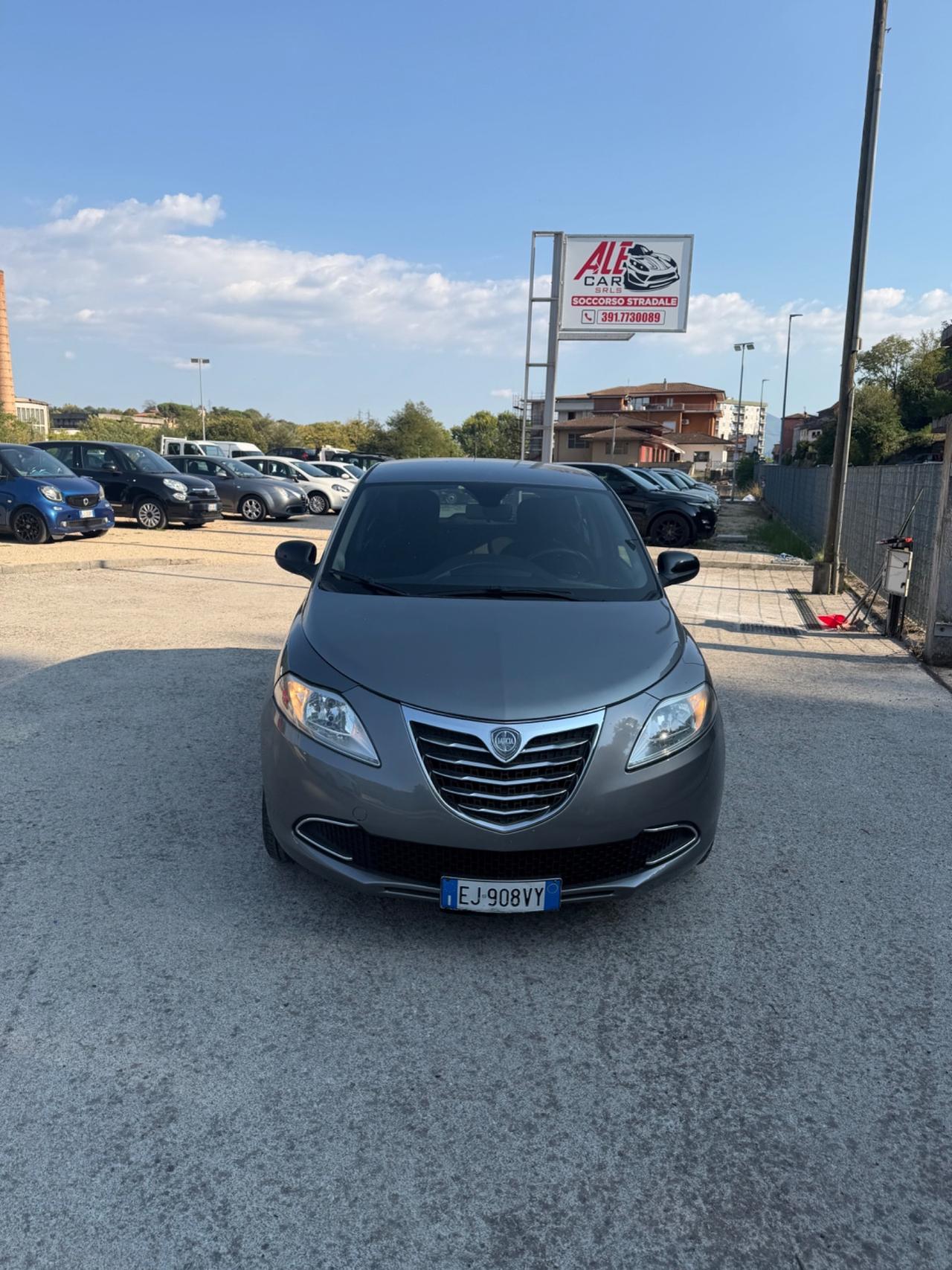 Lancia Ypsilon 1.2 69 CV 5 porte GPL Ecochic Platinum