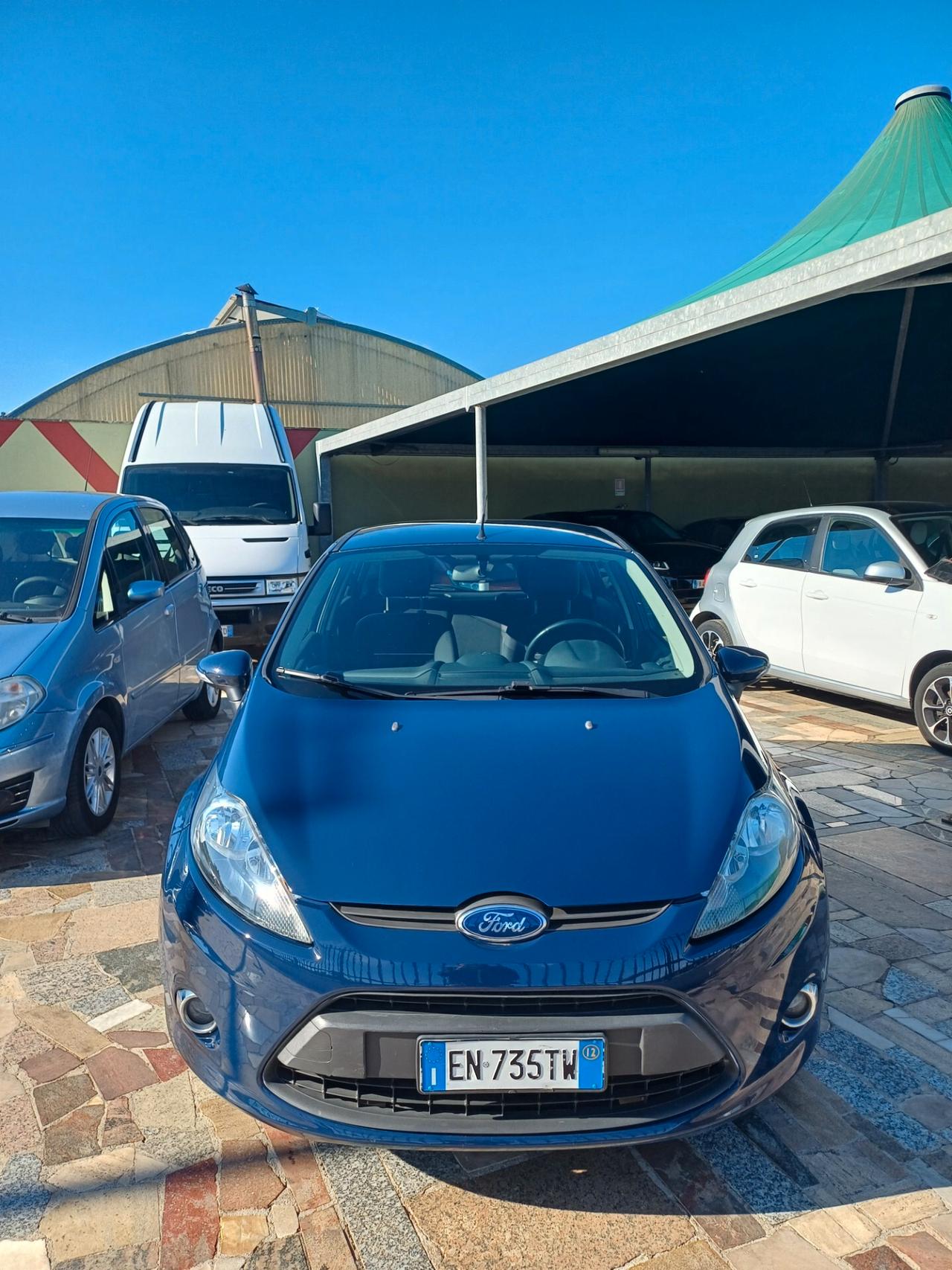 Ford Fiesta 1.4 TDCi 70CV 5 porte Titanium