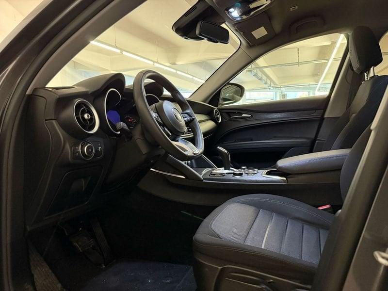 Alfa Romeo Stelvio 2.2 Turbodiesel 160 CV AT8 RWD