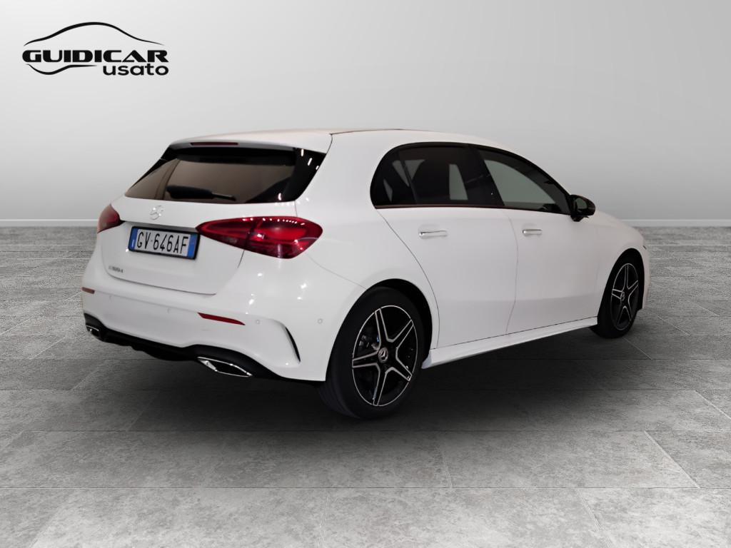 Mercedes-Benz Classe A - W177 2018 - A 180 d AMG LINE Premium