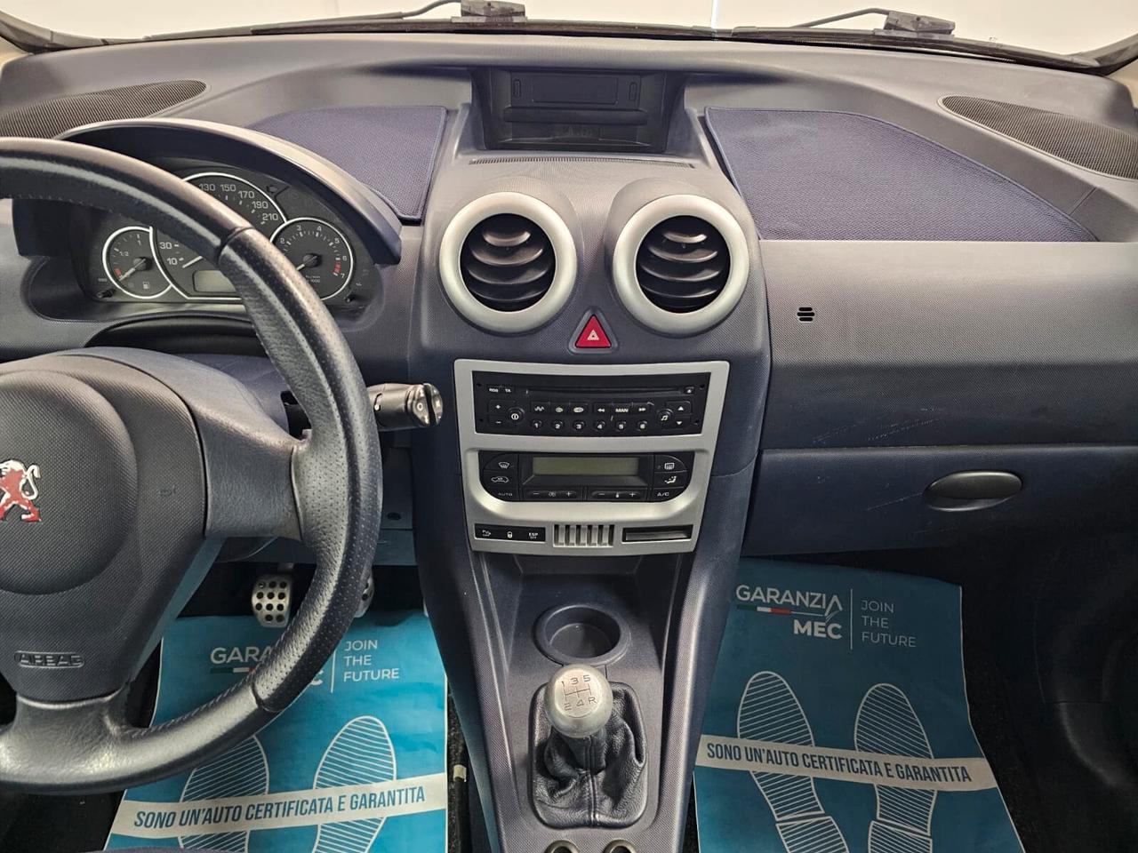 Peugeot 1007 1.4 Trendy - NeoPatentati