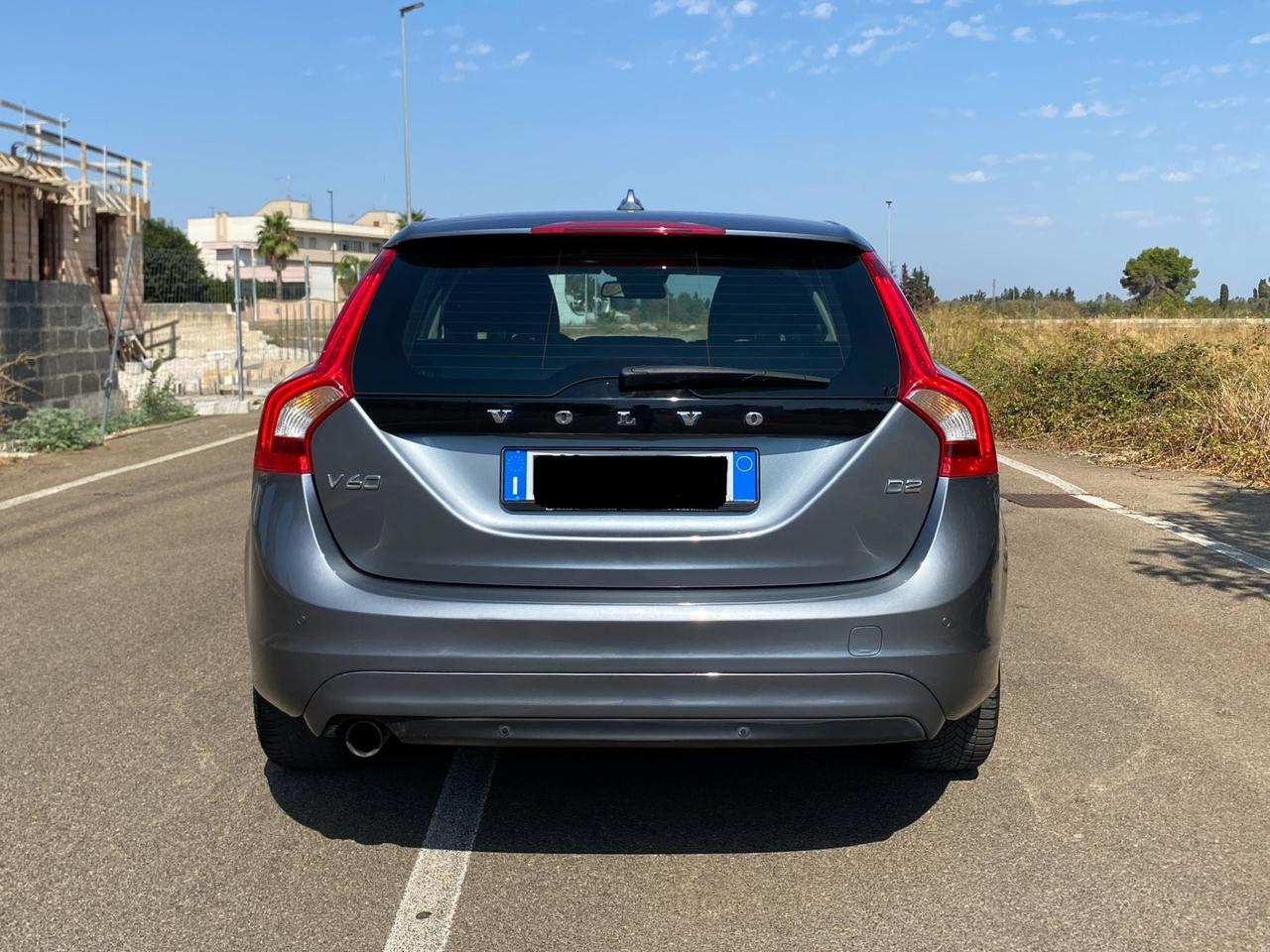 Volvo V60 D2 Geartronic Momentum