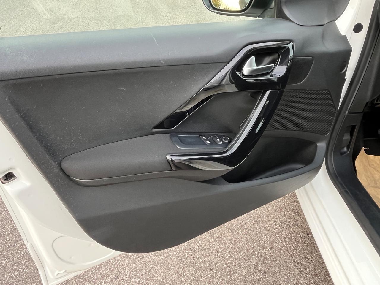 Peugeot 208 PureTech 68 5 porte Access