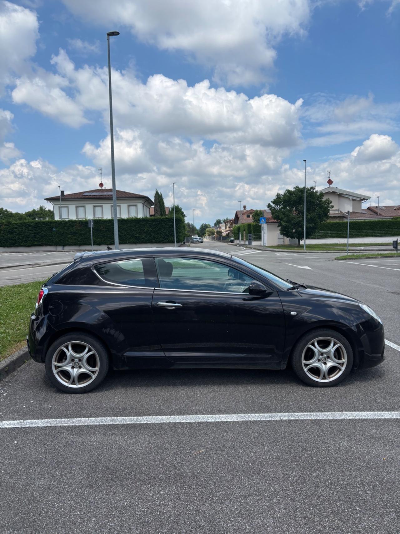 Alfa Romeo MiTo 1.3 JTDm-2 95 CV S&S Distinctive