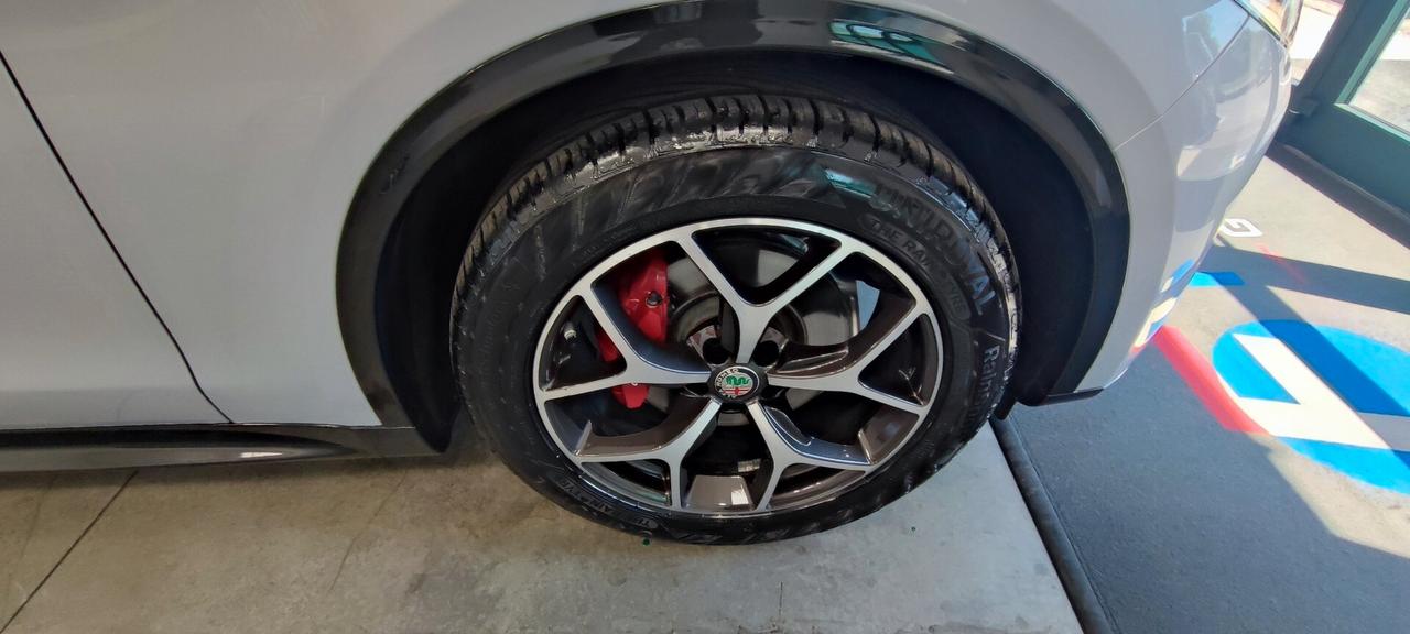 Alfa Romeo Stelvio 2.2 Turbodiesel 210 CV AT8 Q4 Veloce Tì