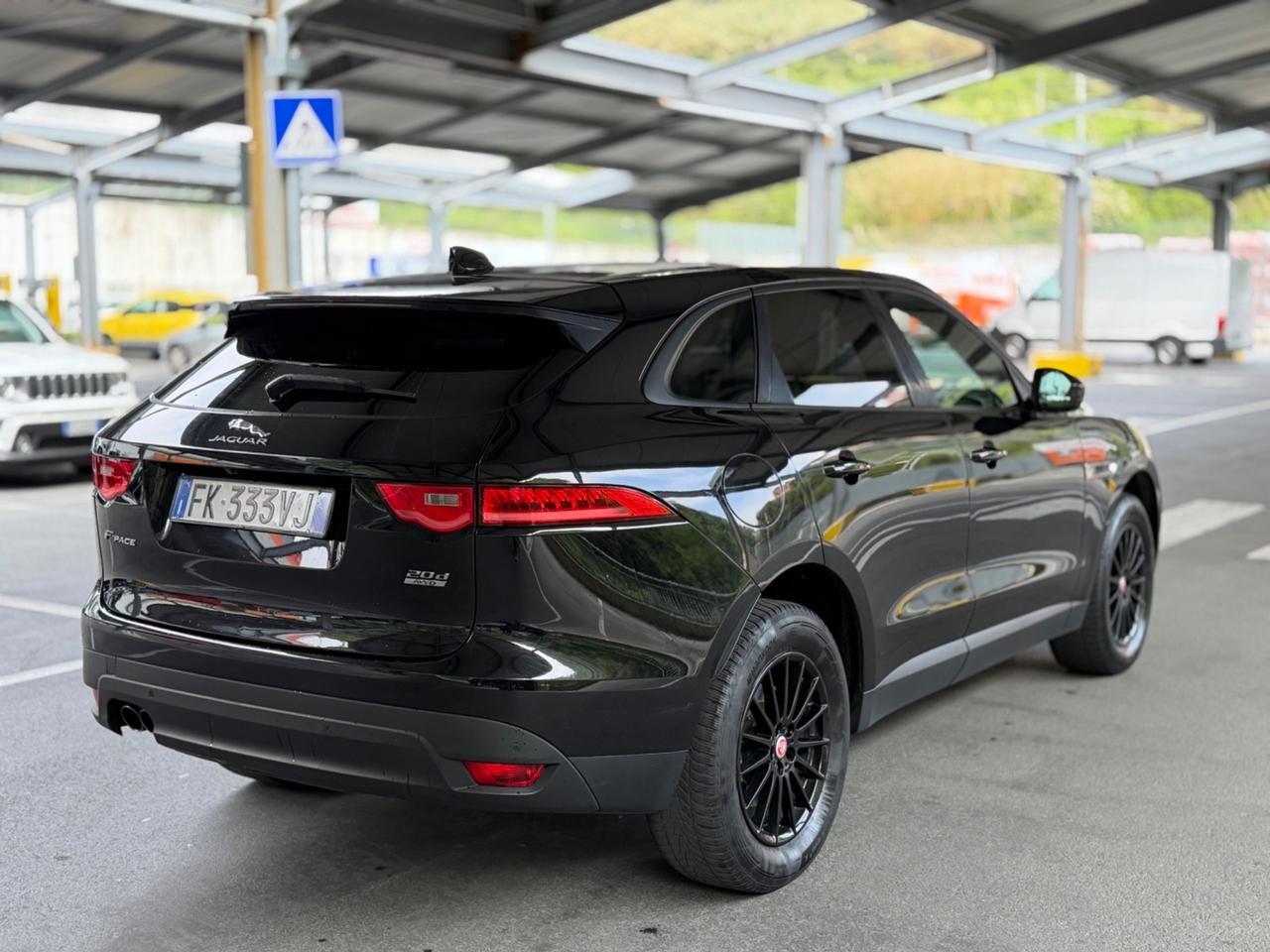 Jaguar F-Pace 2.0 D 180 CV AWD manuale - 2017 euro6