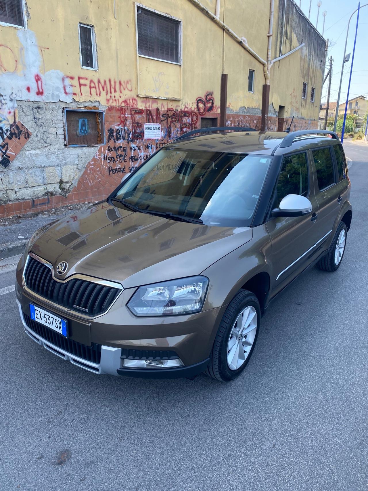 Skoda Yeti Outdoor 1.6 TDI Fine 2014 Full Navi Led