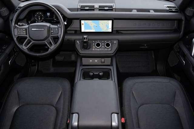 Land Rover Defender 110 3.0d i6 mhev awd 200 cv automatica X-Dynamic SE