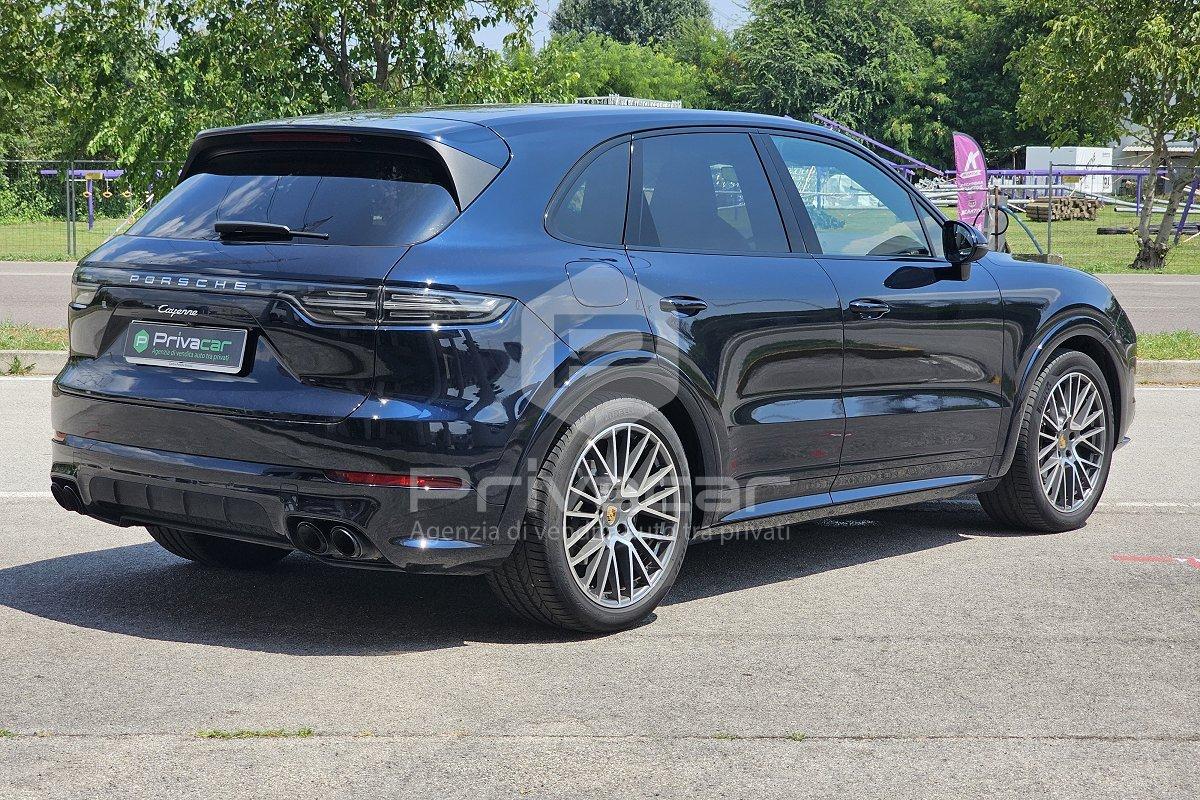 PORSCHE Cayenne 3.0 V6