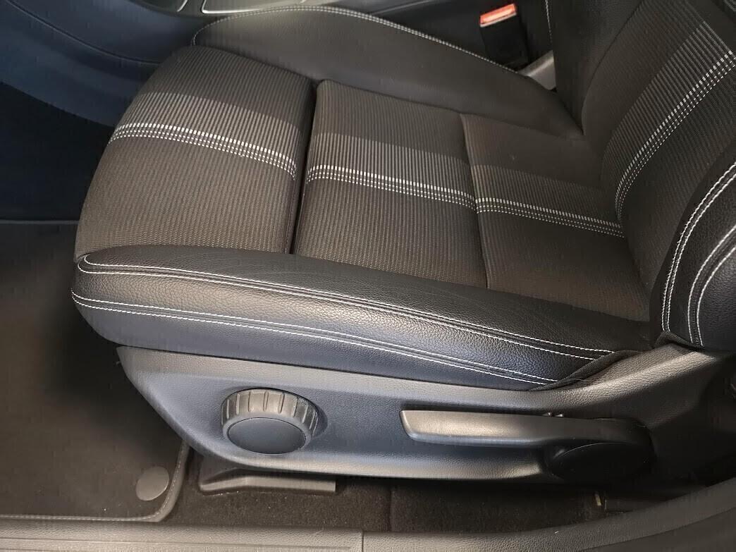 Mercedes-benz GLA 200 180 d Sport 4 MATIC