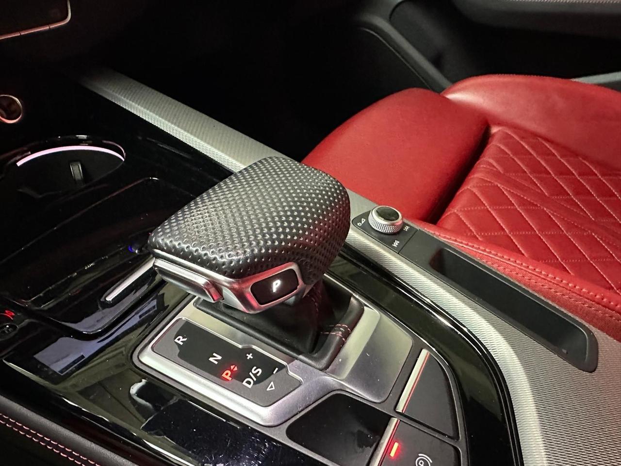 Audi A4 Avant 45 TDI quattro tiptronic S line edition