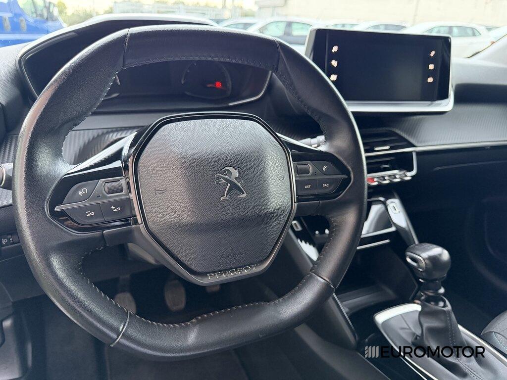 Peugeot 208 5 Porte 1.2 PureTech Allure Navi Pack