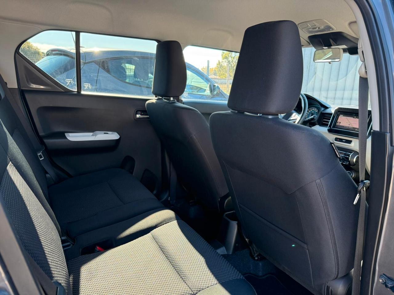 Suzuki Ignis 1.2 Hybrid Top