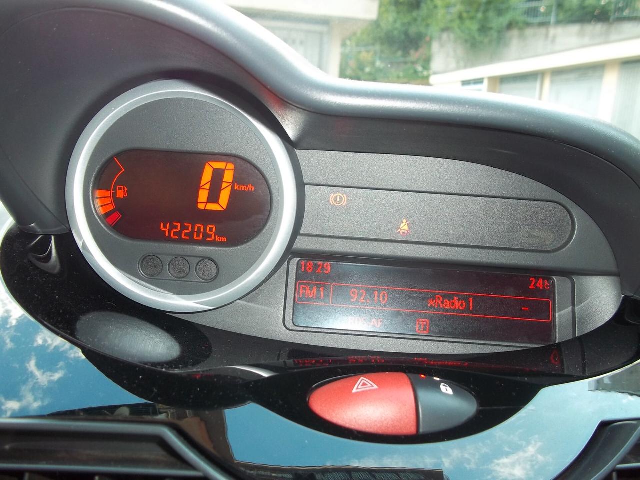 Renault Twingo Night & Day 1.2 16v 42.200 km!!!!!!!!!!!!!!!!!! Euro5B