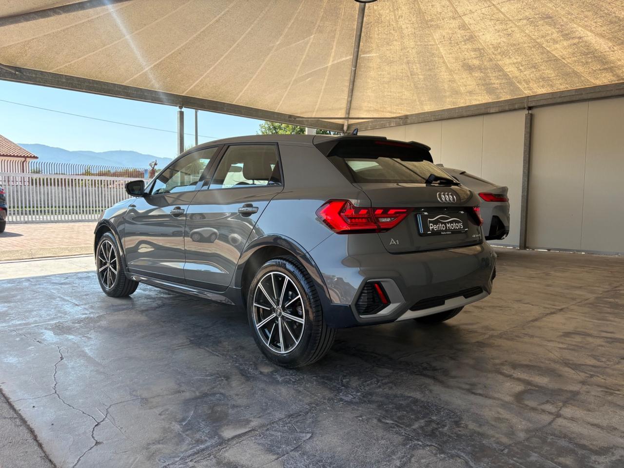Audi A1 allstreet 30 TFSI Identity Contrast