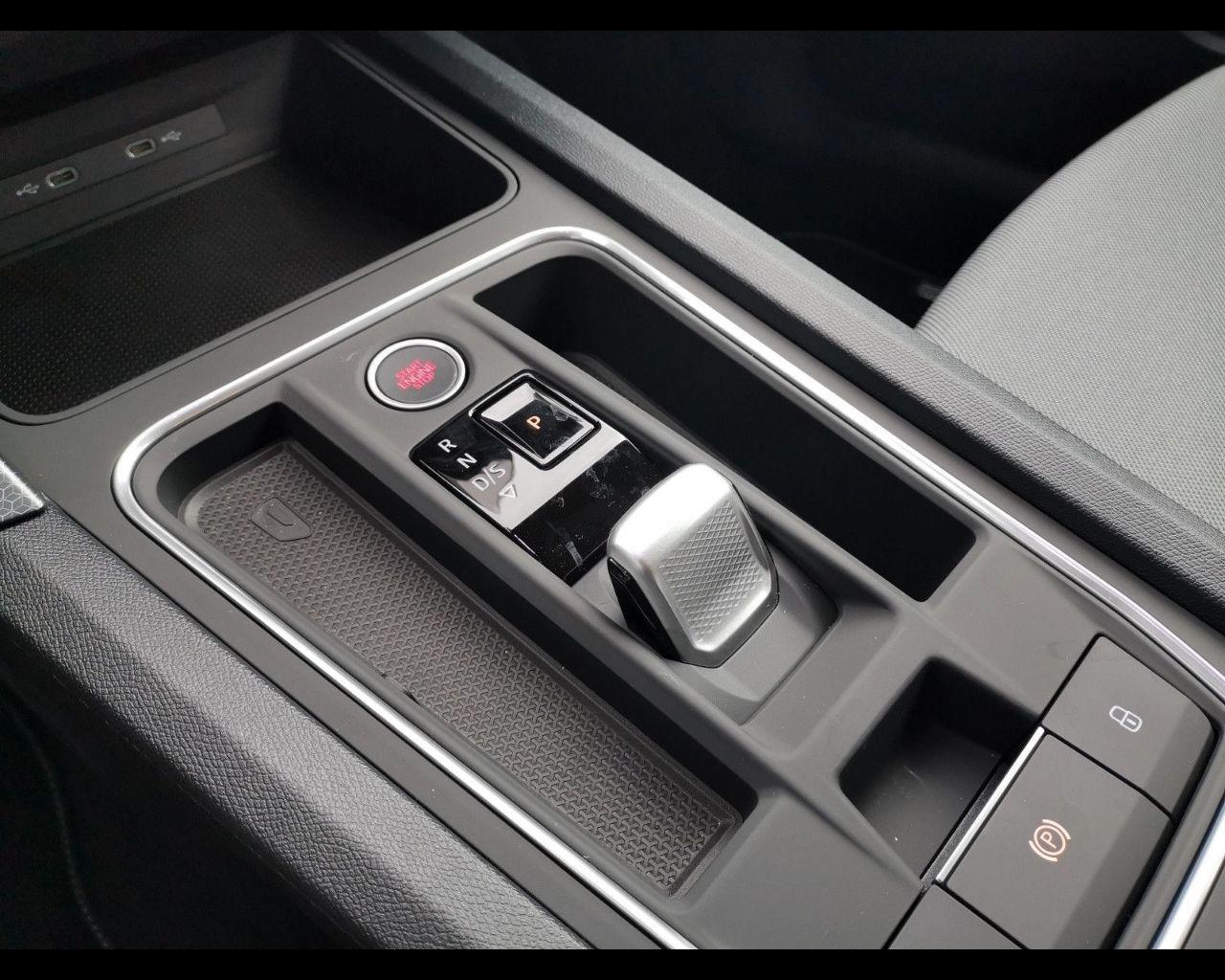 SEAT Leon IV 2020 Sportstourer - Leon Sportstourer 2.0 tdi Business 150cv dsg