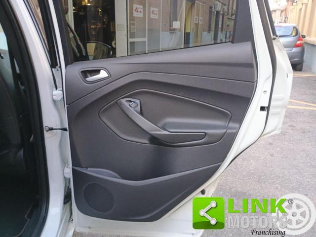 FORD Kuga 1.5 EcoBoost 120 CV S&S 2WD ST-Line