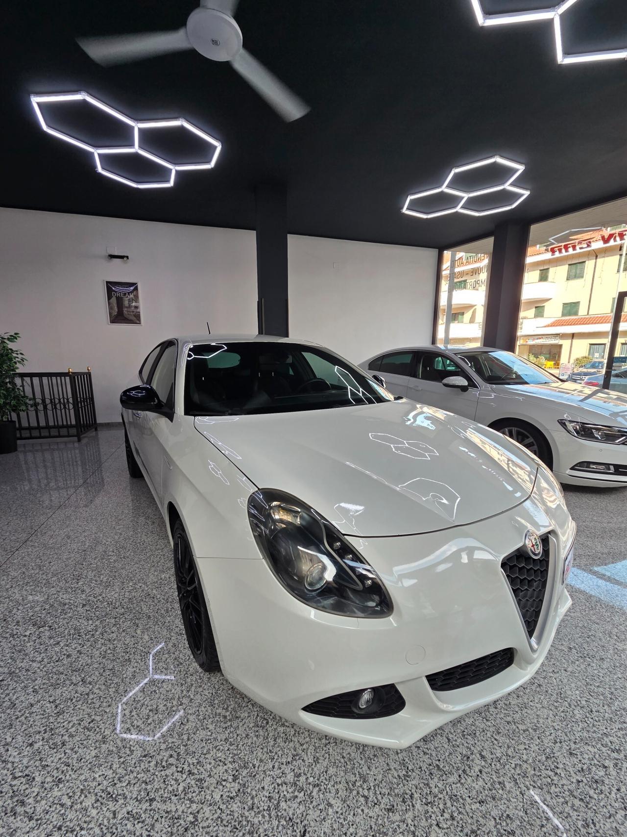 Alfa Romeo Giulietta 1.6 JTDm-2 105 CV Distinctive