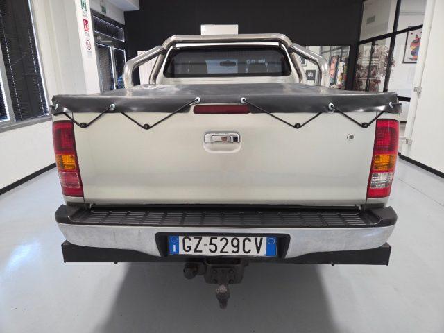 TOYOTA Hilux 2.5 D-4D 4WD Extra Cab UNICOPROPIETARIO