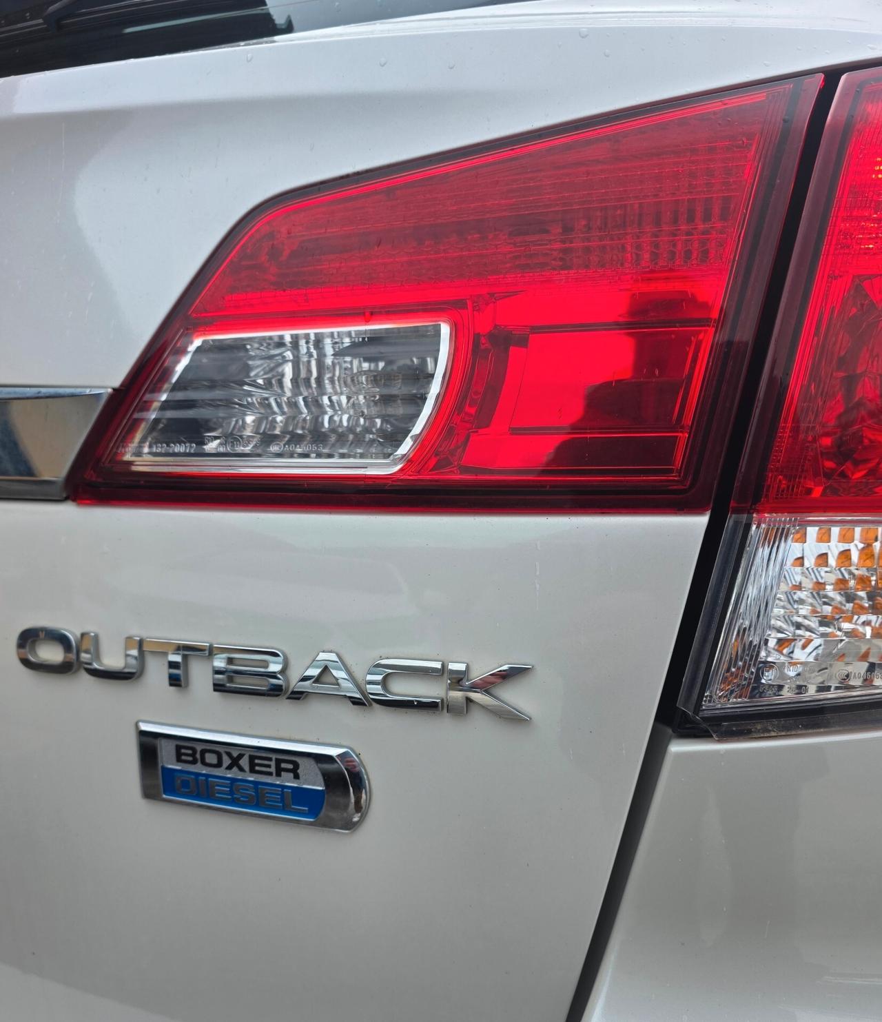 Subaru OUTBACK 2.0D CVT Trend Lineartronic