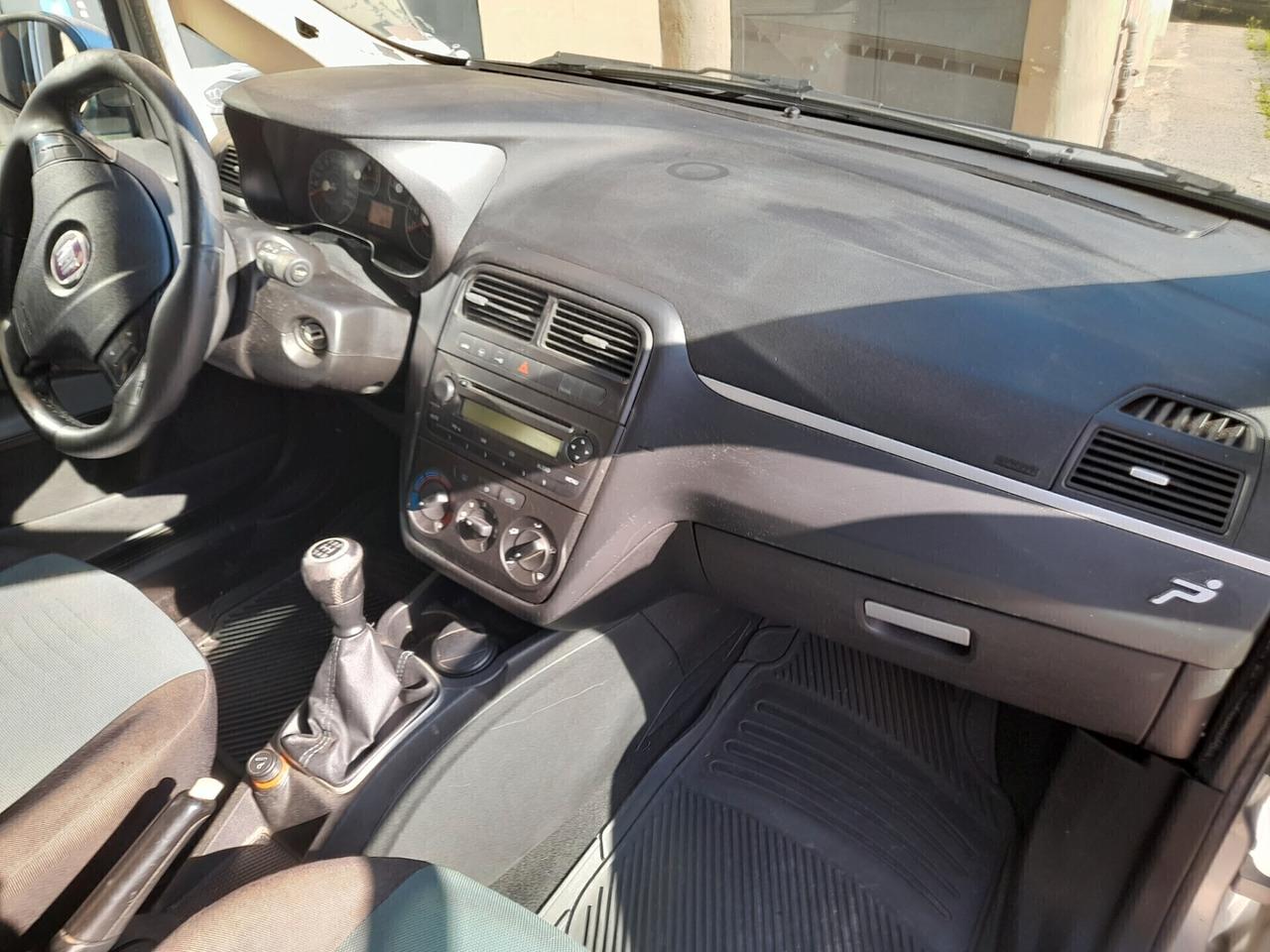 Fiat Grande Punto 1.3 MJT 75 CV 5 porte Dynamic