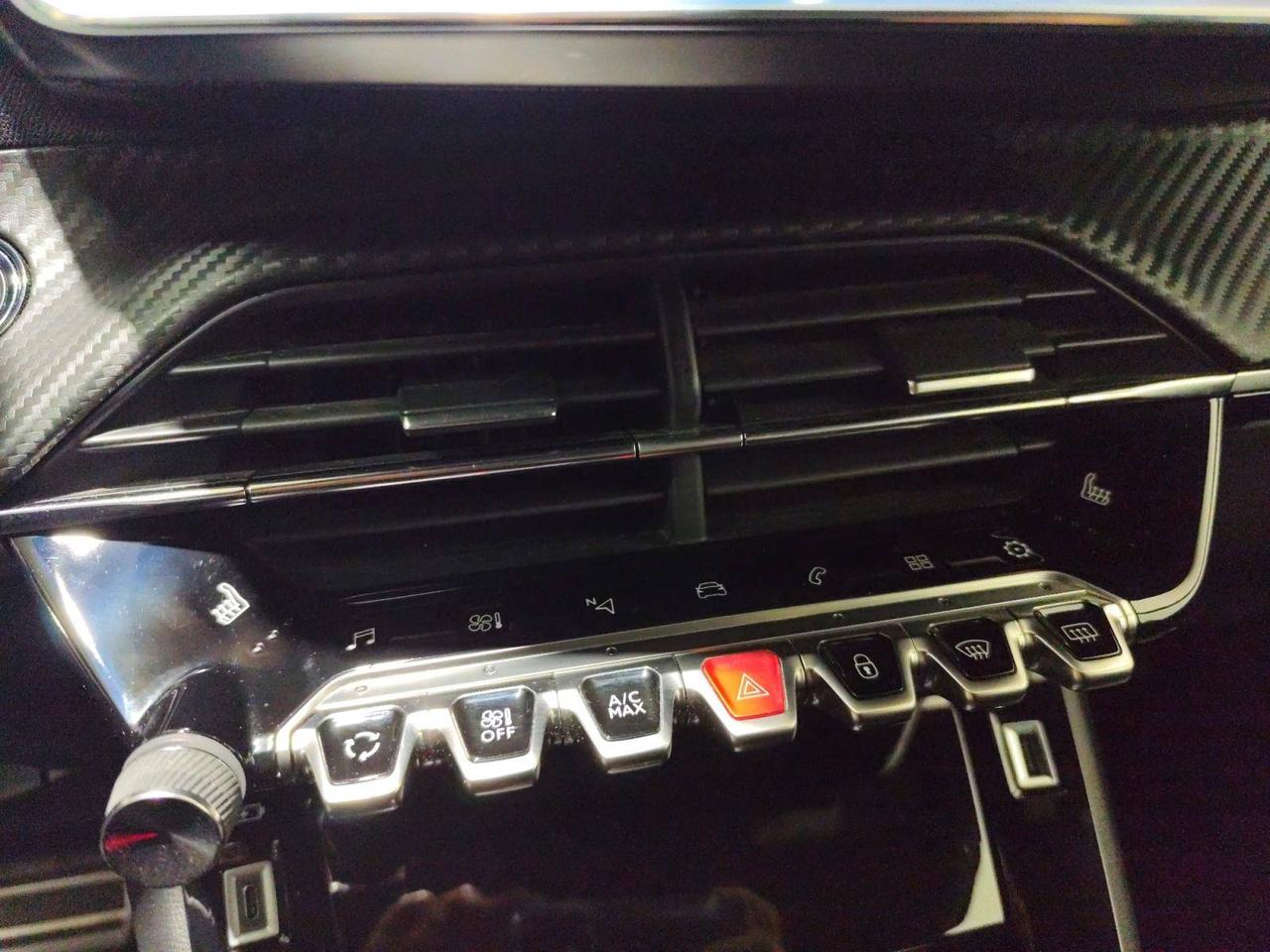 Peugeot 2008 1.5 bluehdi GT Pack 130cv