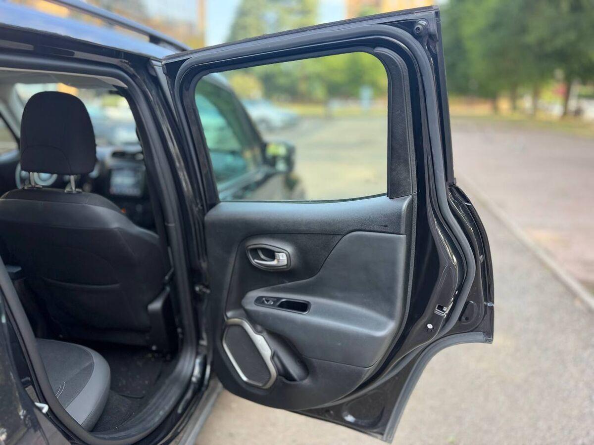 Jeep Renegade 1.3 t4 Longitude 2wd 150cv ddct