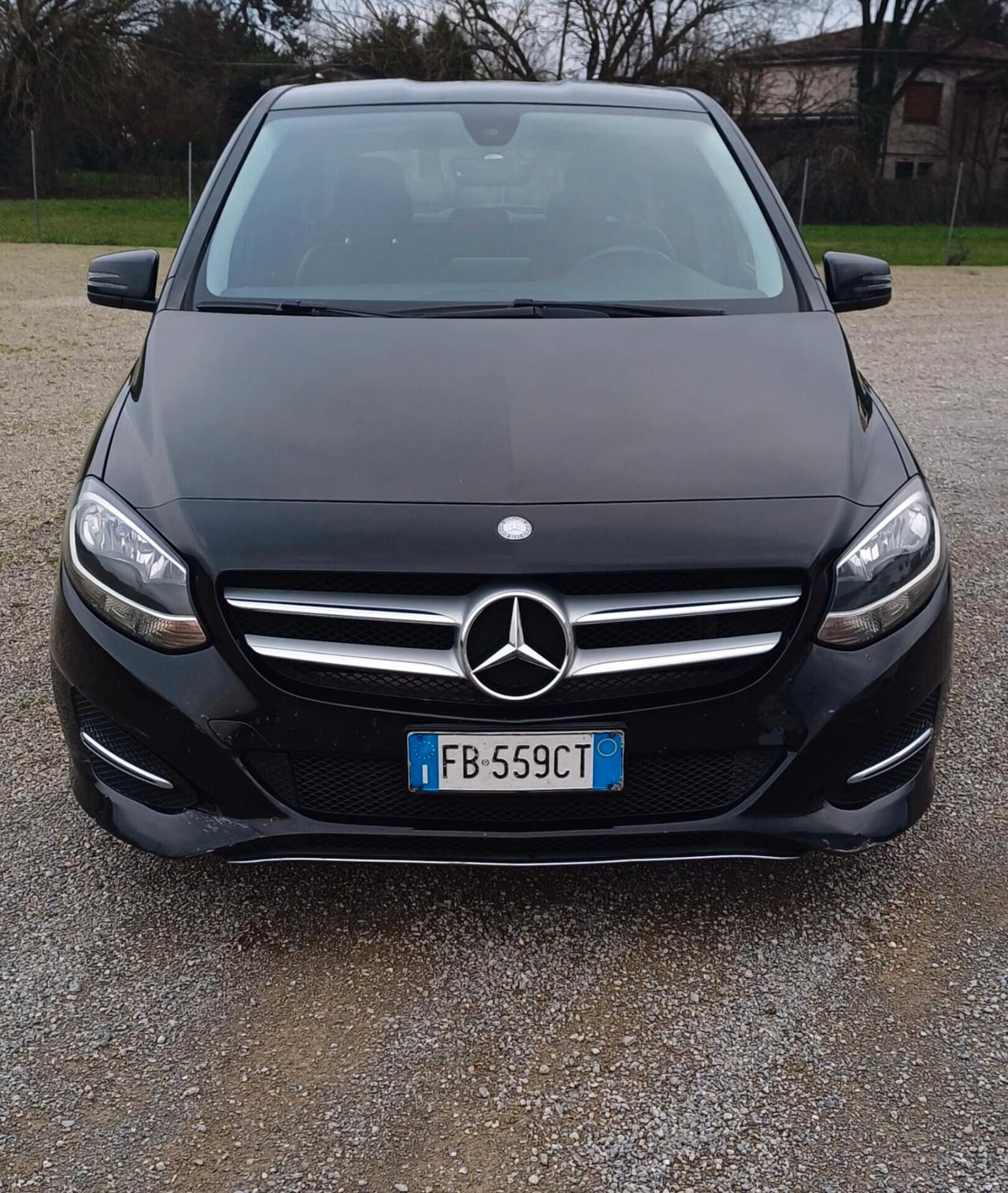 Mercedes-benz B 180 B 180 d Automatic Premium