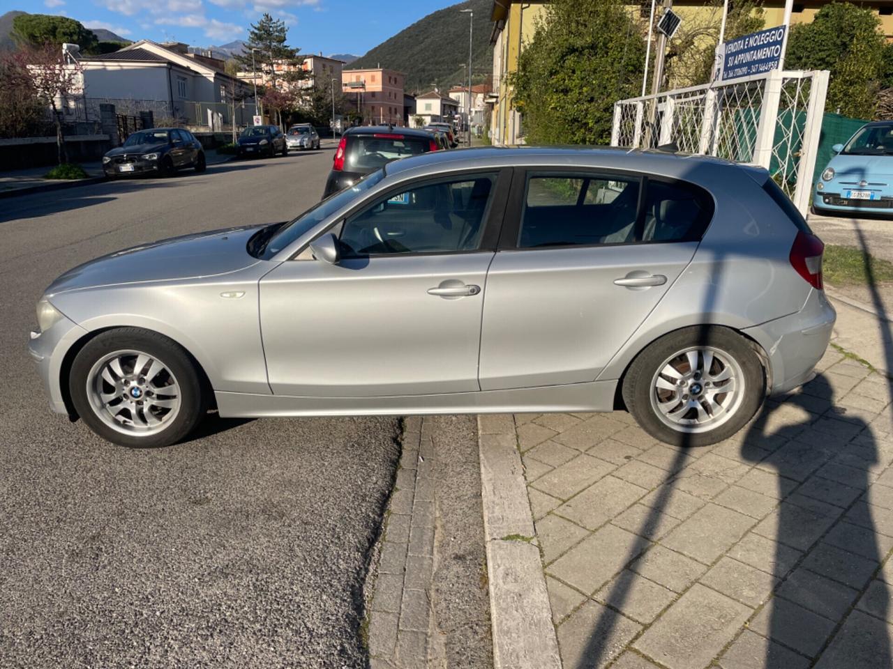 Bmw 118 118d cat 5 porte Attiva