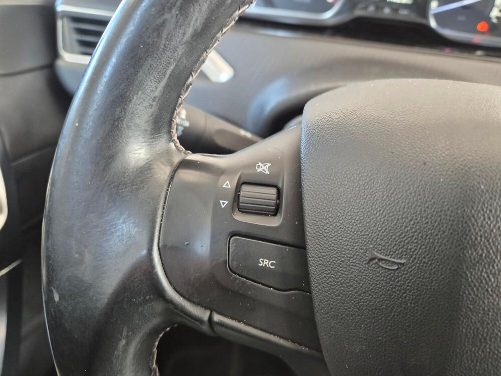 Peugeot 2008 BlueHDi 100 Allure