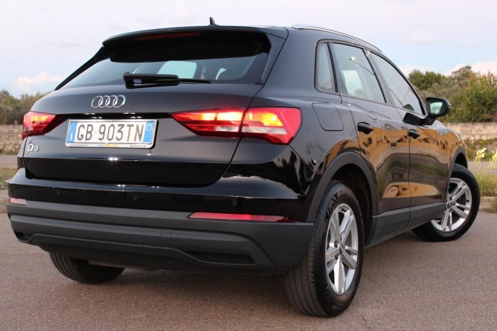 AUDI Q3 2.0 TDI 150 CV s-tronic *LED *Luci Ambiente
