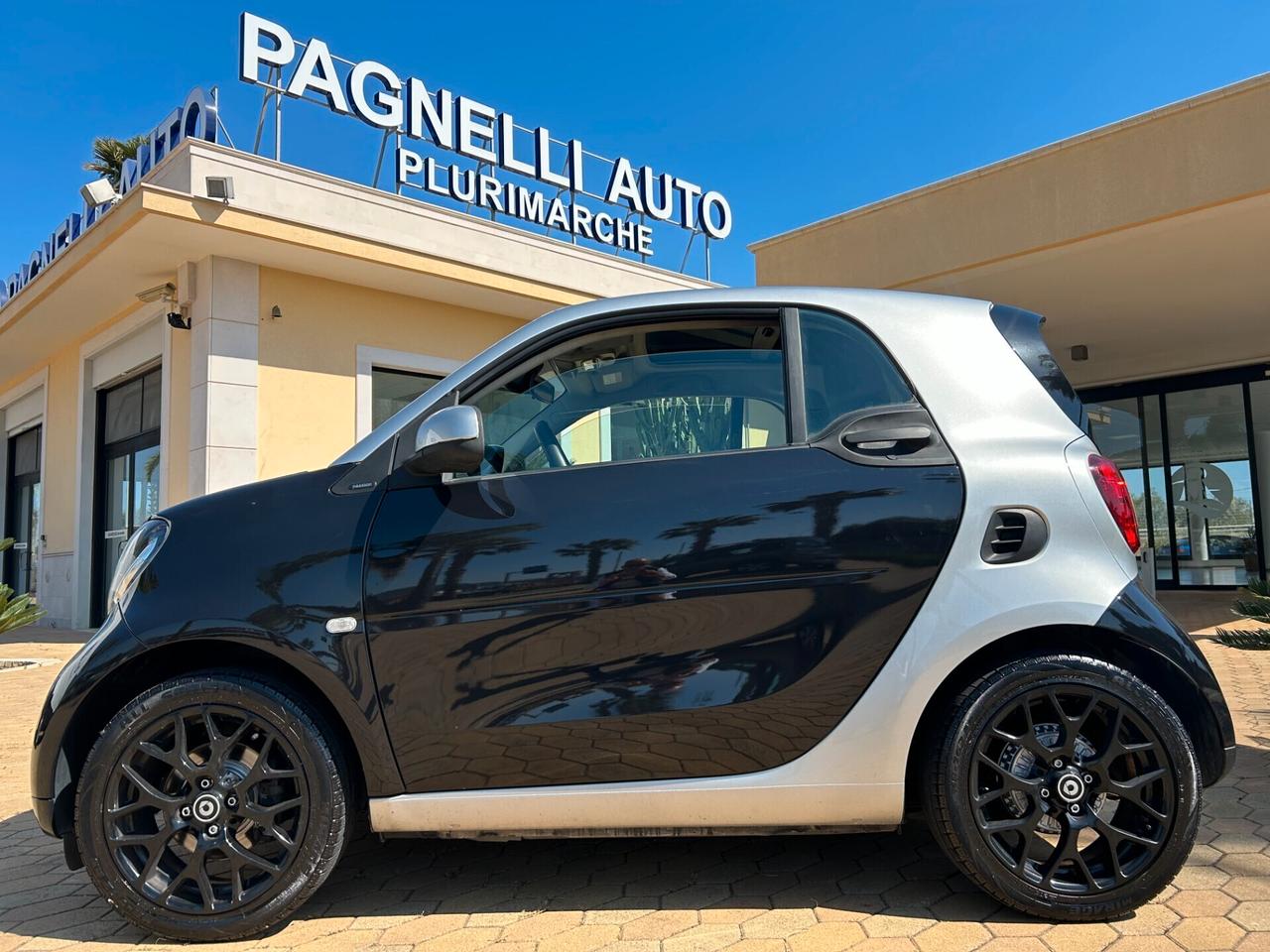 Smart ForTwo 70CV Passion AUTOM.F1 LED NAV C.16