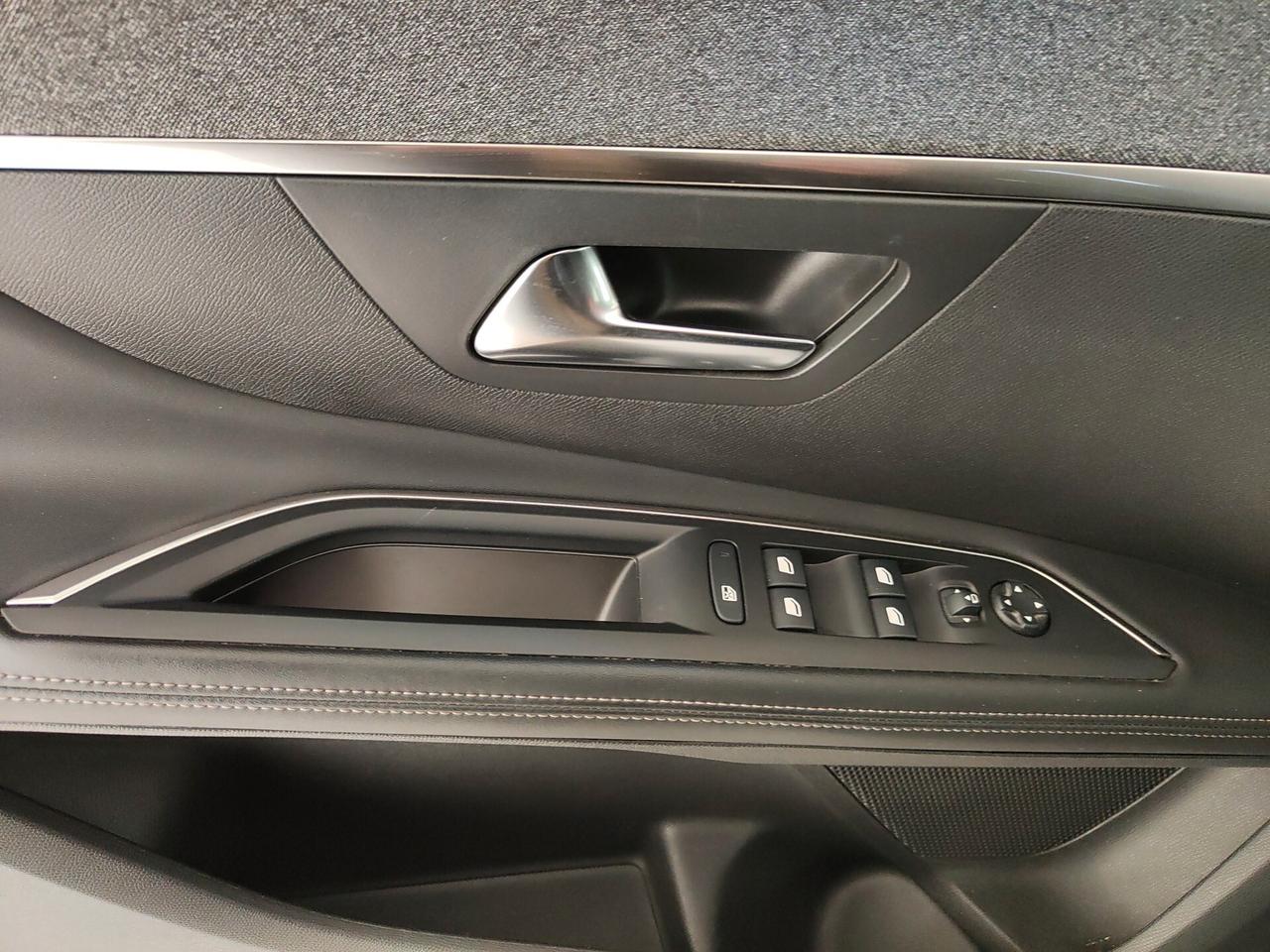 Peugeot 5008 BlueHDi 130 S&S EAT8 Allure