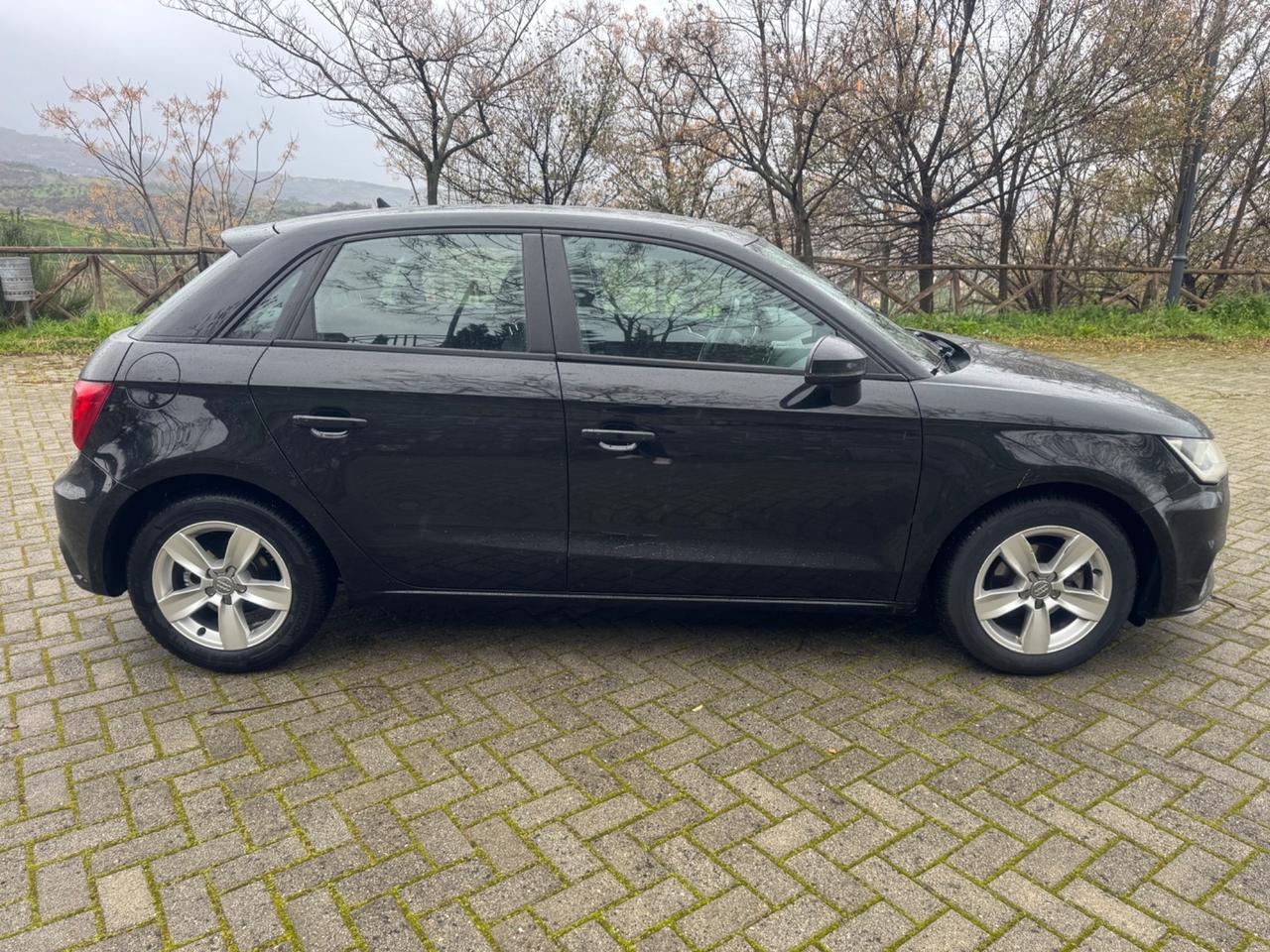Audi A1 1.4 TDI 90Cv 2015
