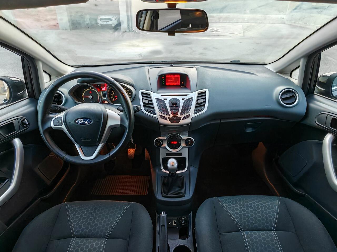 Ford Fiesta 1.4 TDCi 5p. Titanium