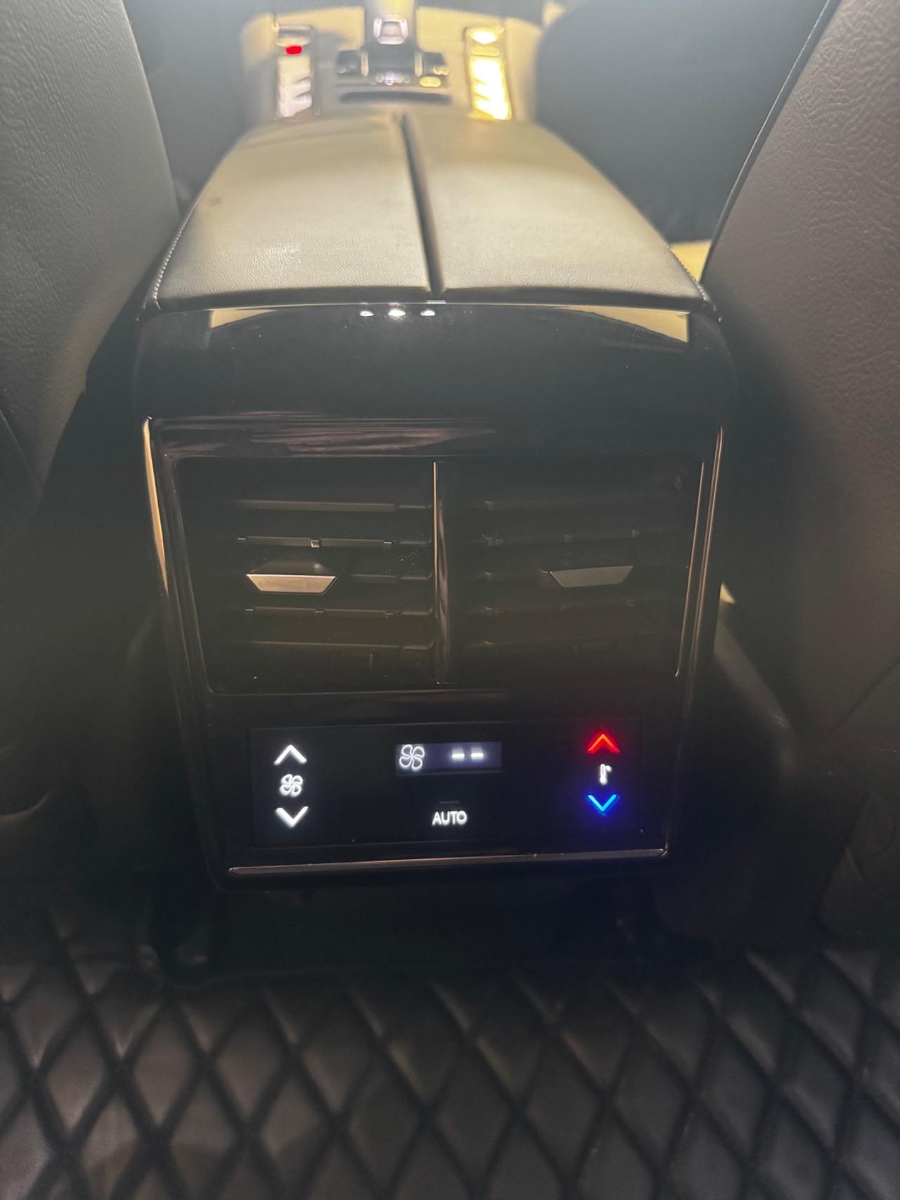 Ds 7 Crossback BlueHDi 180 RIVOLI aut. Grand Chic