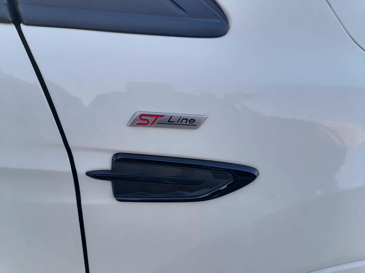Ford Kuga 1.5 TDCI 120 CV ST-LINE 2017