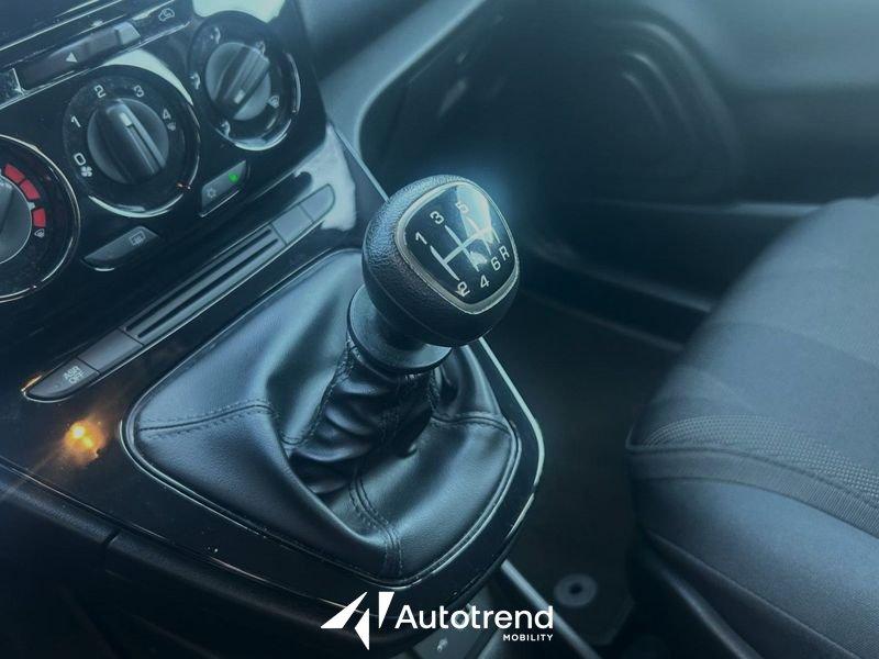 Lancia Ypsilon 1.0 FireFly 70 CV Hybrid Ecochic Gold S&S